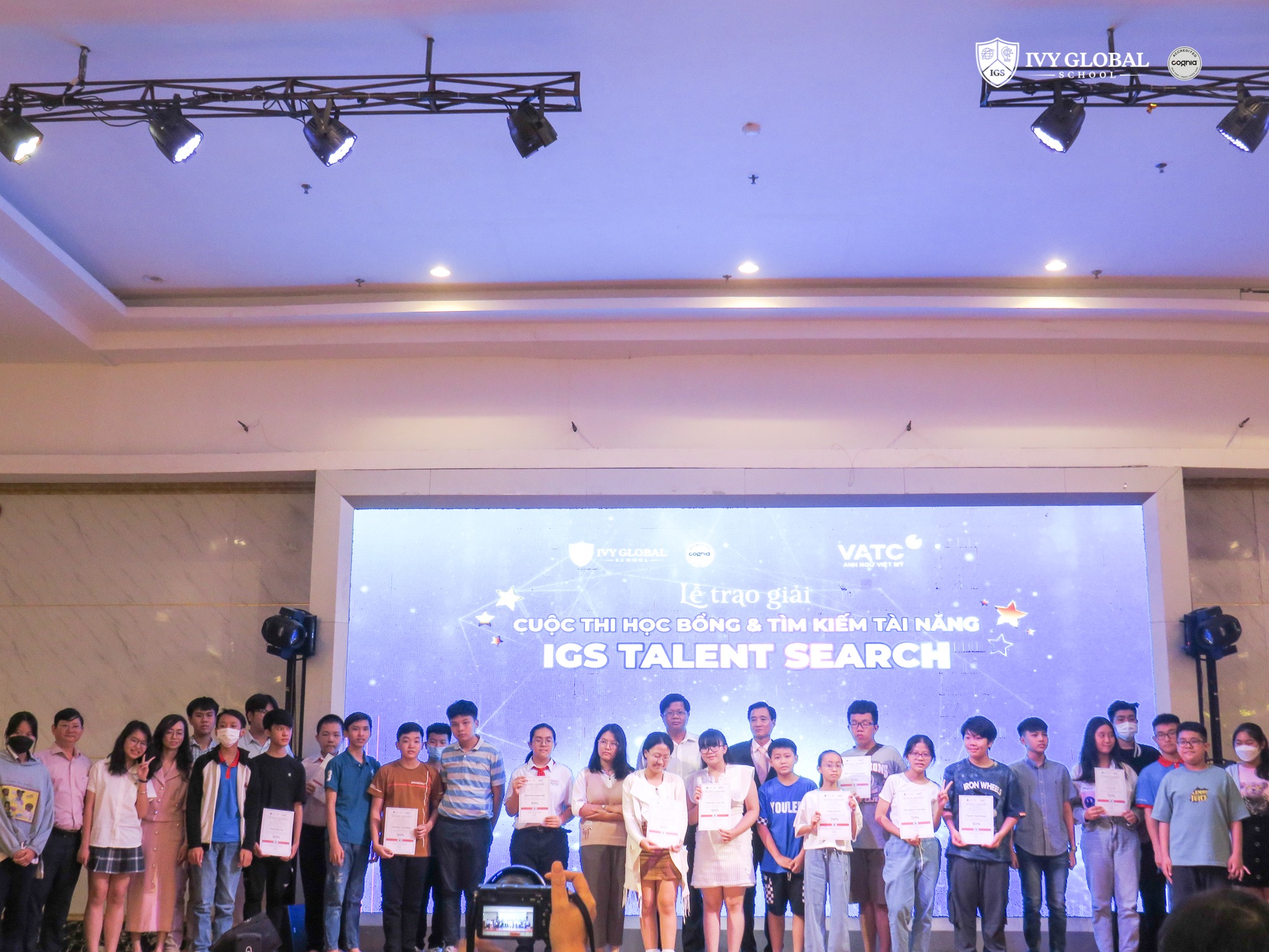 LỄ TRAO GIẢI CUỘC THI HỌC BỔNG VÀ TÌM KIẾM TÀI NĂNG IGS TALENT SEARCH TẠI CẦN THƠ